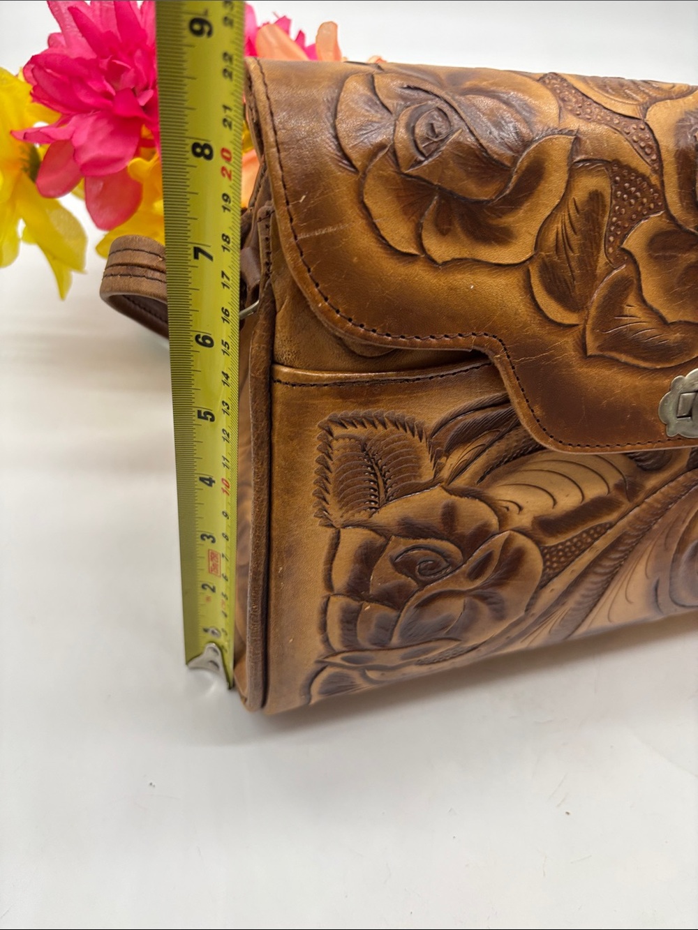 Vintage Mexican Hand-Tooled Brown Leather Floral Crossbody or Shoulder Bag - Picture 14 of 15